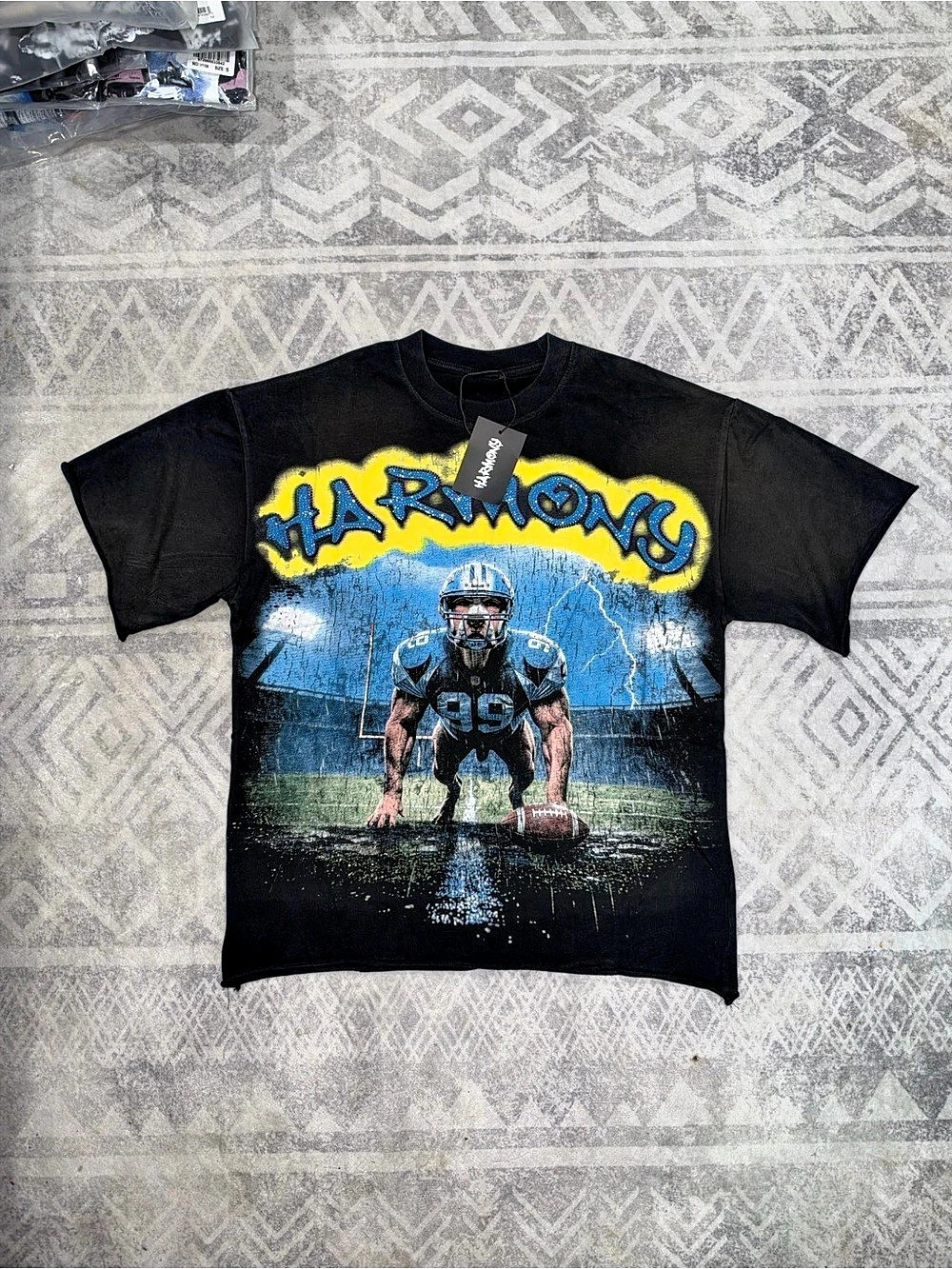 Harmongy Graphic Short Sleeve Tee in Black & Blue Size M NWT